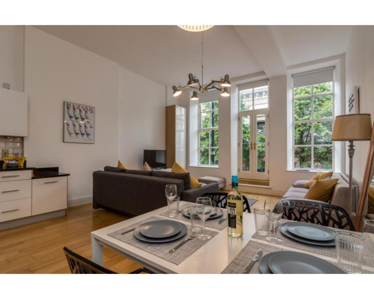 Fitzrovia Mansion Apartments In Belfast'S Cathedral Quarter Buitenkant foto